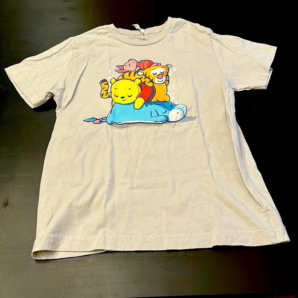 Teeturtle Winnie the Pooh youth medium shirt